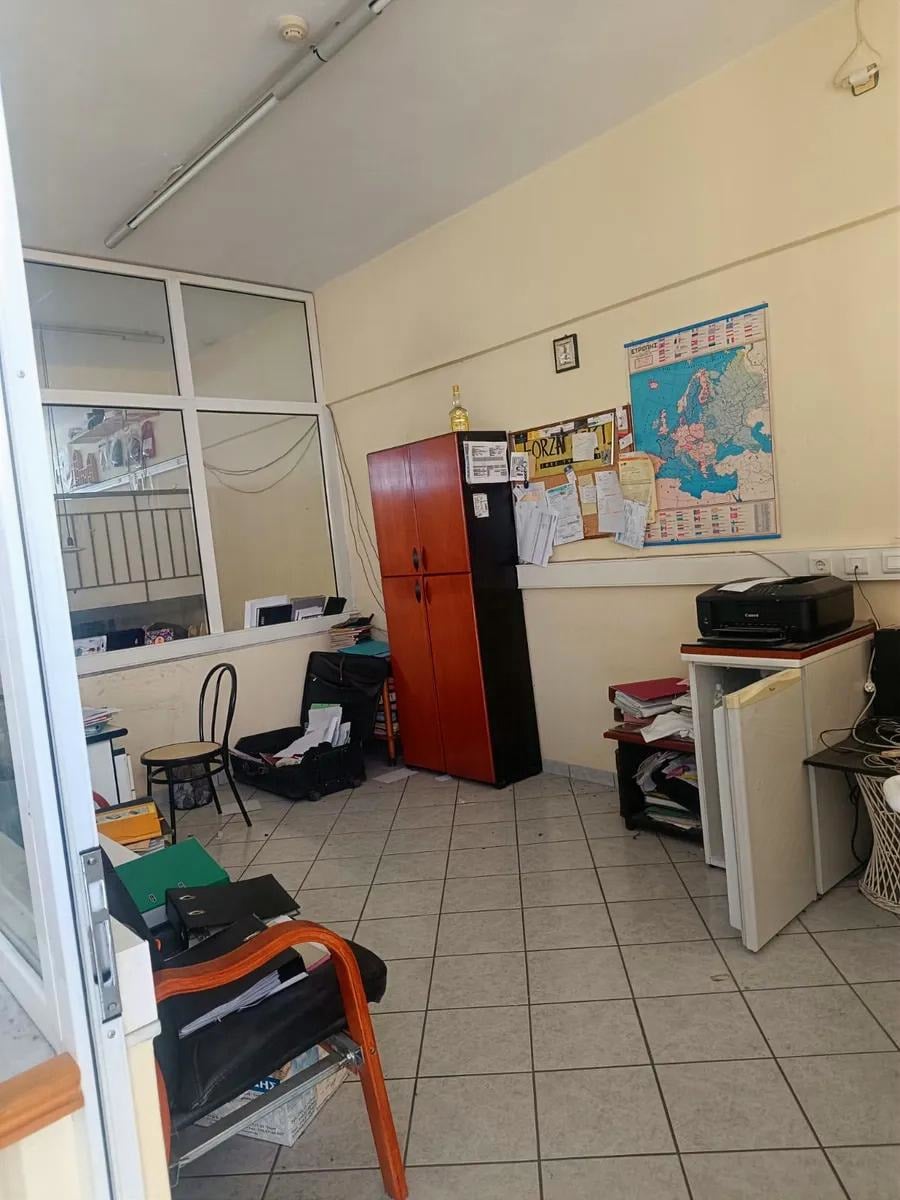 viotechnikos-xoros-peristeri-496tm-grafeio-dioikisis-150-1019 Βιοτεχνικός Χώρος 496 τ.μ. προς Ενοικίαση στο Περιστέρι – Ανθούπολη | 150-1019