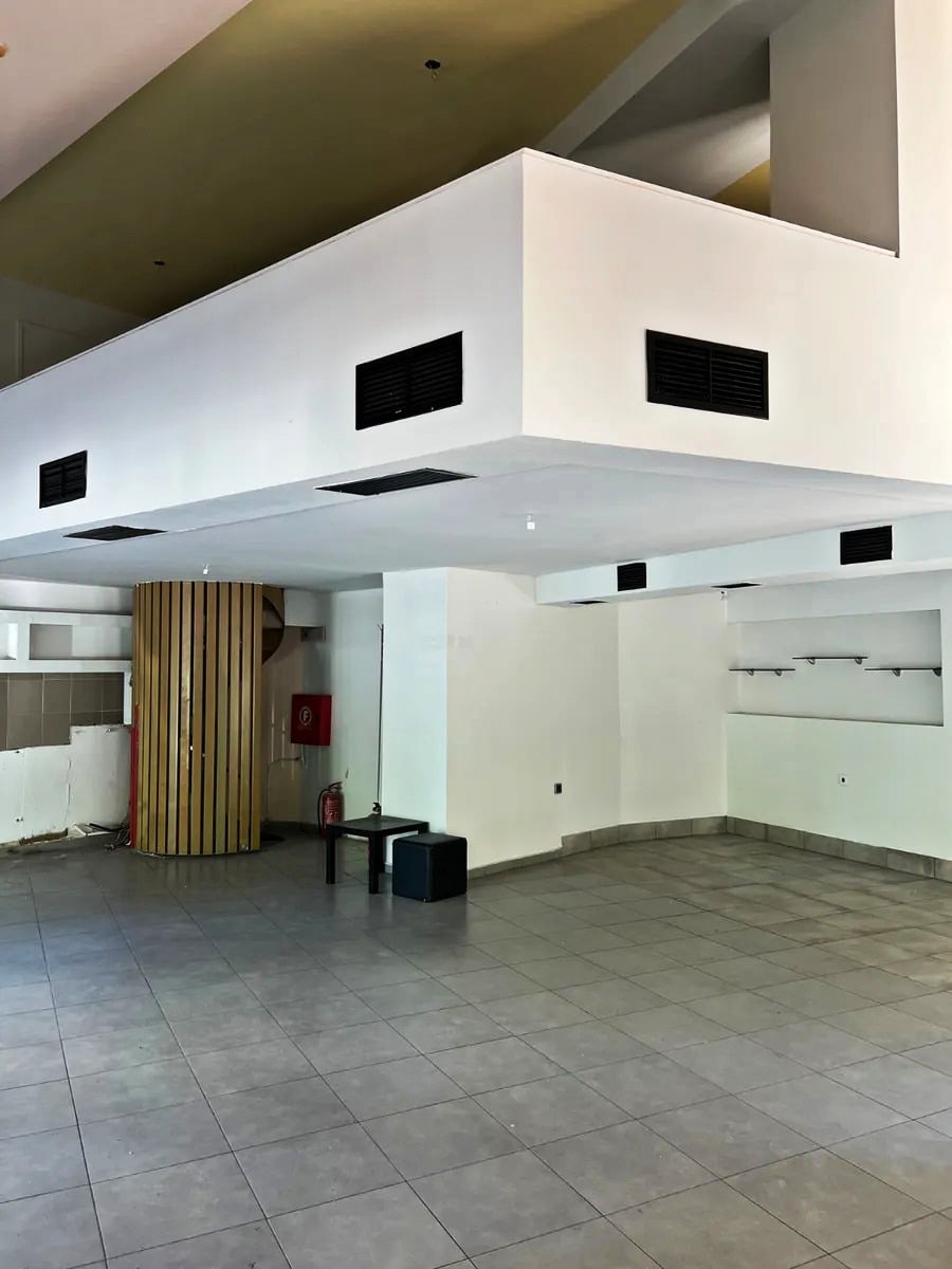 150-1045-katastima-ano-patisia-patari-49tm-02 Γωνιακό Κατάστημα 235 τ.μ. προς Πώληση στα Άνω Πατήσια | KA 150-1045